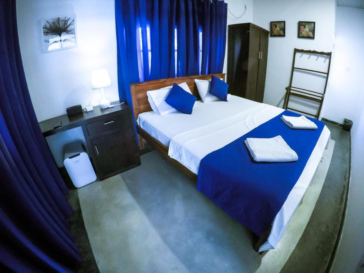 Mirissa Blue Whale Holiday Hotel ภายนอก รูปภาพ