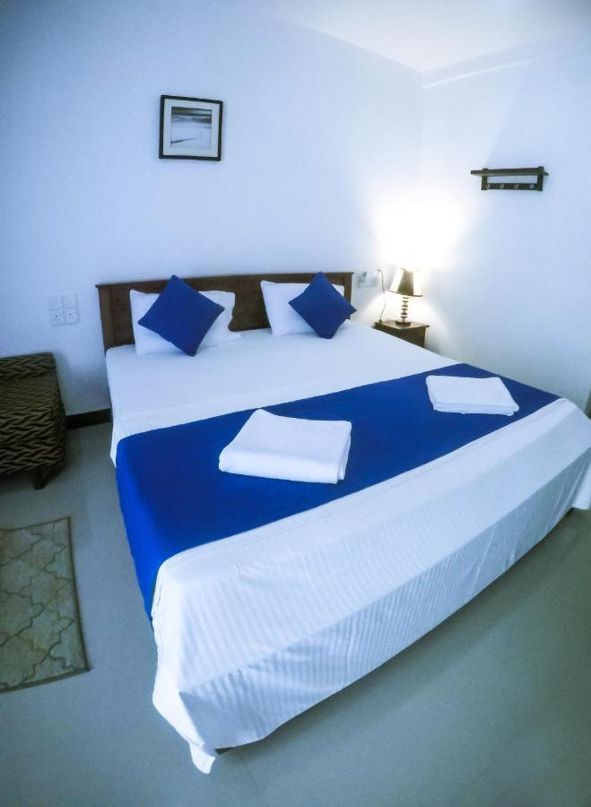 Mirissa Blue Whale Holiday Hotel ภายนอก รูปภาพ