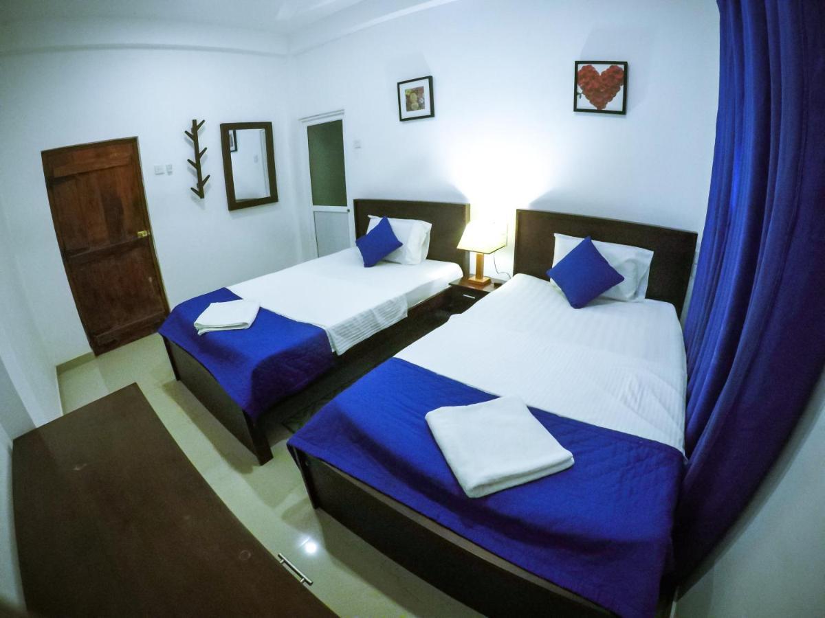 Mirissa Blue Whale Holiday Hotel ภายนอก รูปภาพ
