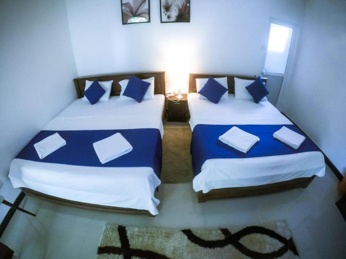 Mirissa Blue Whale Holiday Hotel ภายนอก รูปภาพ